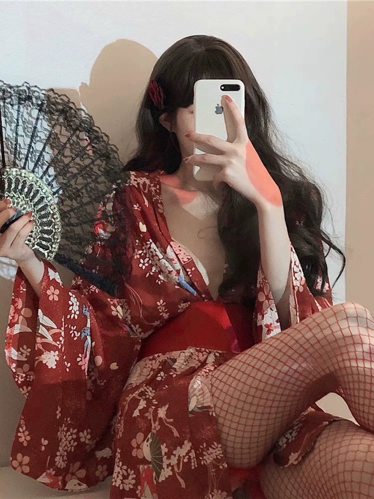 Robe Silk Women - เพศชุดกิโมโนญี่ปุ่นชุดนอนเซ็กซี่คอสเพลย์ชุดผู้หญิงแบบดั้งเดิมสไตล์ Robe Yukata SAKURA เครื่องแต่งกายชุดนอนผ้าไหมนุ่มเข็มขัด