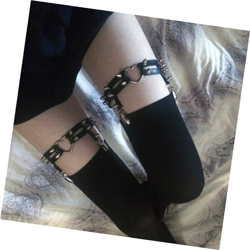 1 ชิ้นผู้หญิง Punk Goth หัวใจ  - Garter Belt Set บทวิจารณ์และราคา
